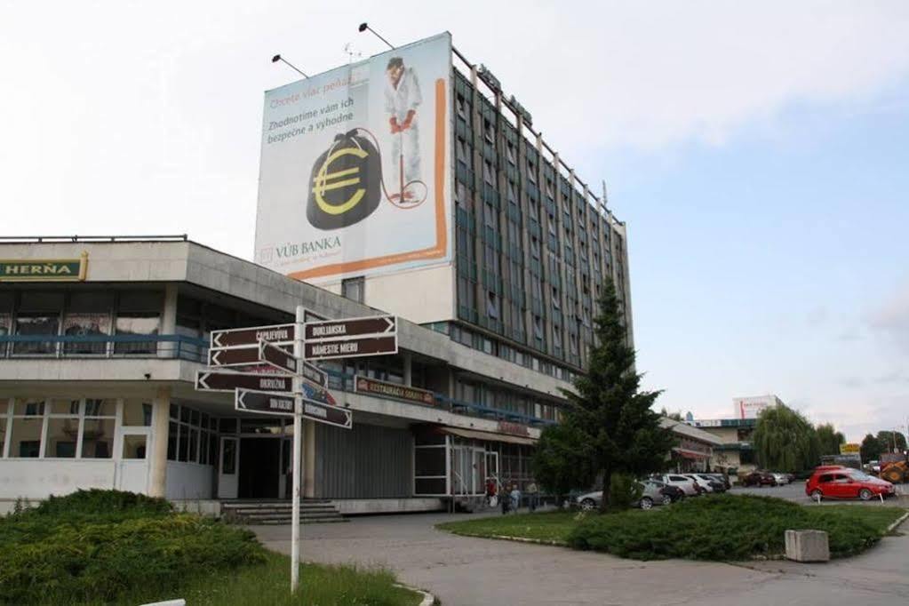 Apartman Saris Presov Bagian luar foto